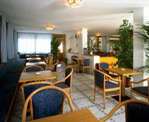 Hotel Serena Dimaro Exteriér fotografie